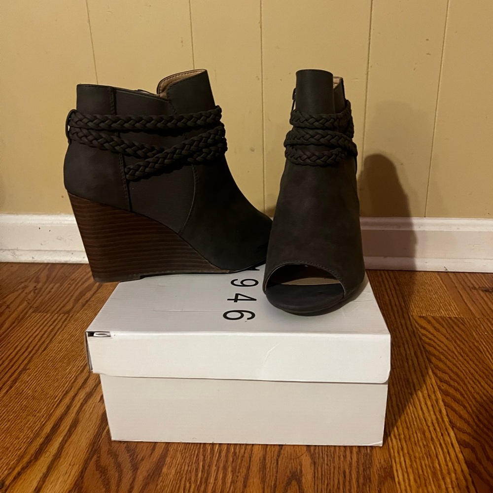 Women's Black Peep-Toe Wedge Booties